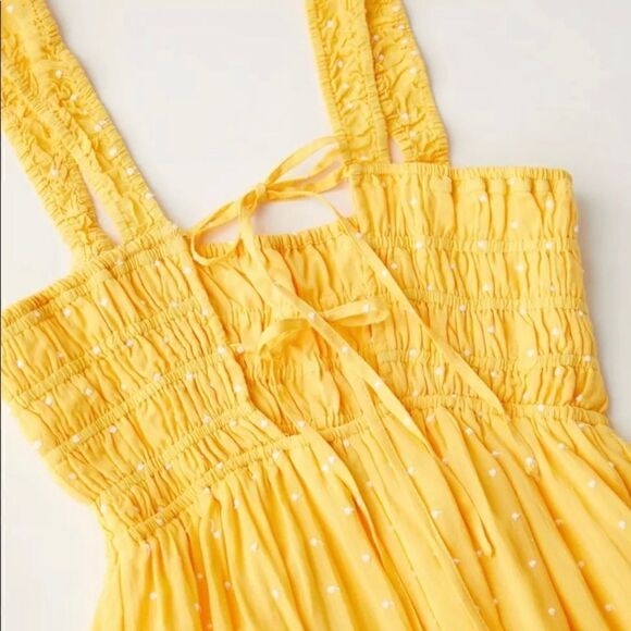 NWT UO Cleo Embroidered Tie-Back Romper - Picture 2 of 11